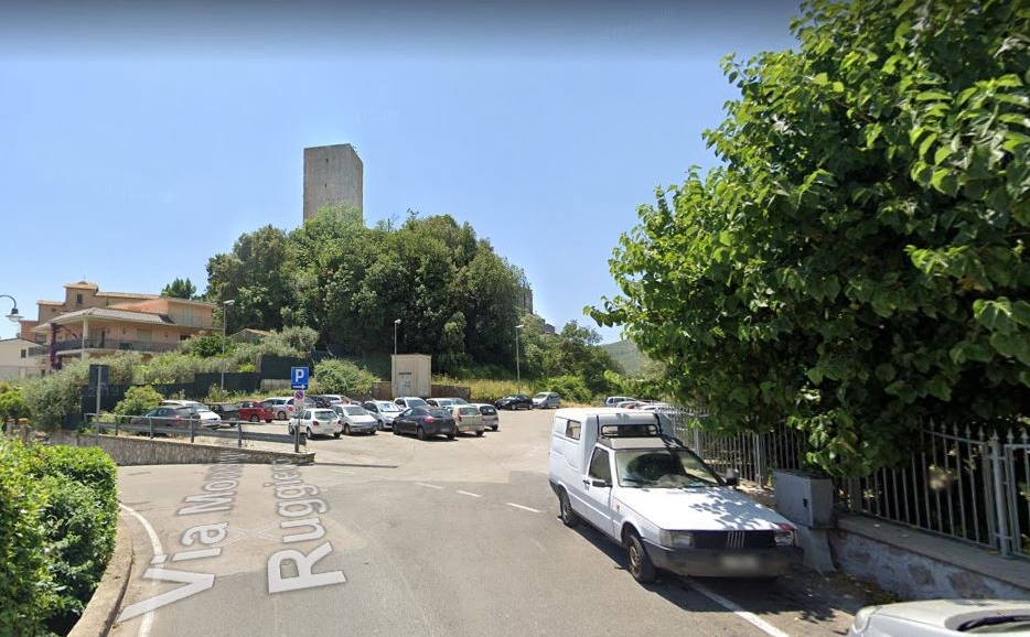 Formia (Latina) – Frazione Maranola – Via Monsignor Vincenzo Ruggiero – Parcheggio Camper