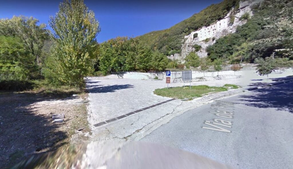 Greccio (Rieti) – Via dei Frati 62 – Parcheggio Camper