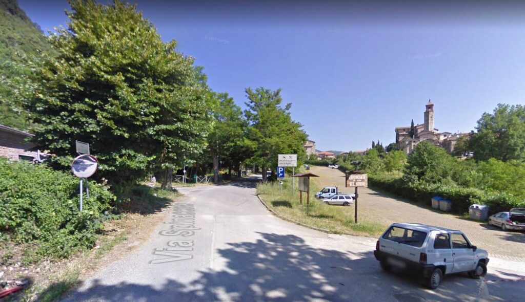 Greccio (Rieti) – Viale Rimembranze – Parcheggio Camper