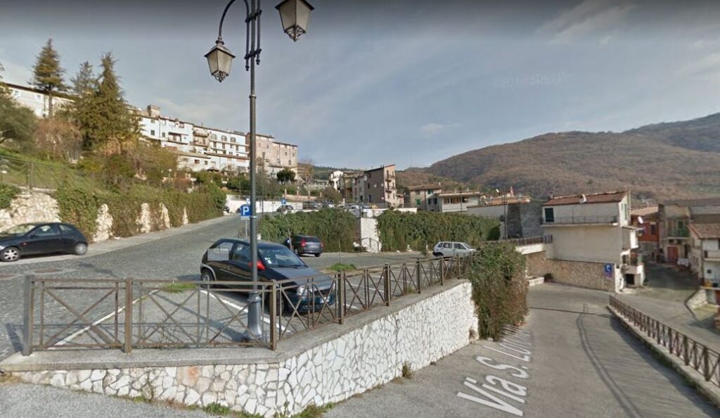 Arsoli (Roma) – Via San Lorenzo 8 – Parcheggio Camper