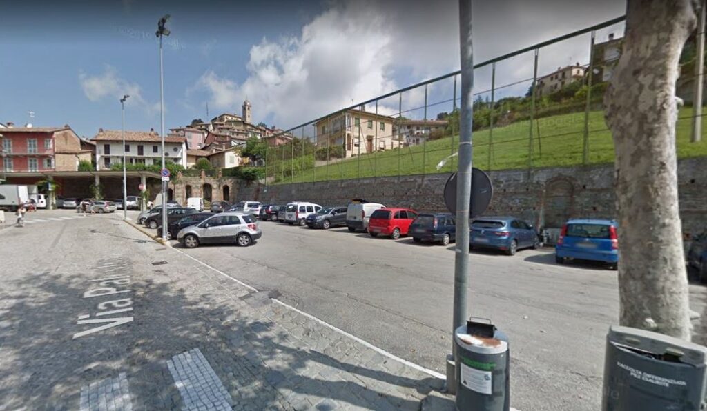 Monforte d’Alba (Cuneo) – Piazza Fratelli Viola – Parcheggio Camper