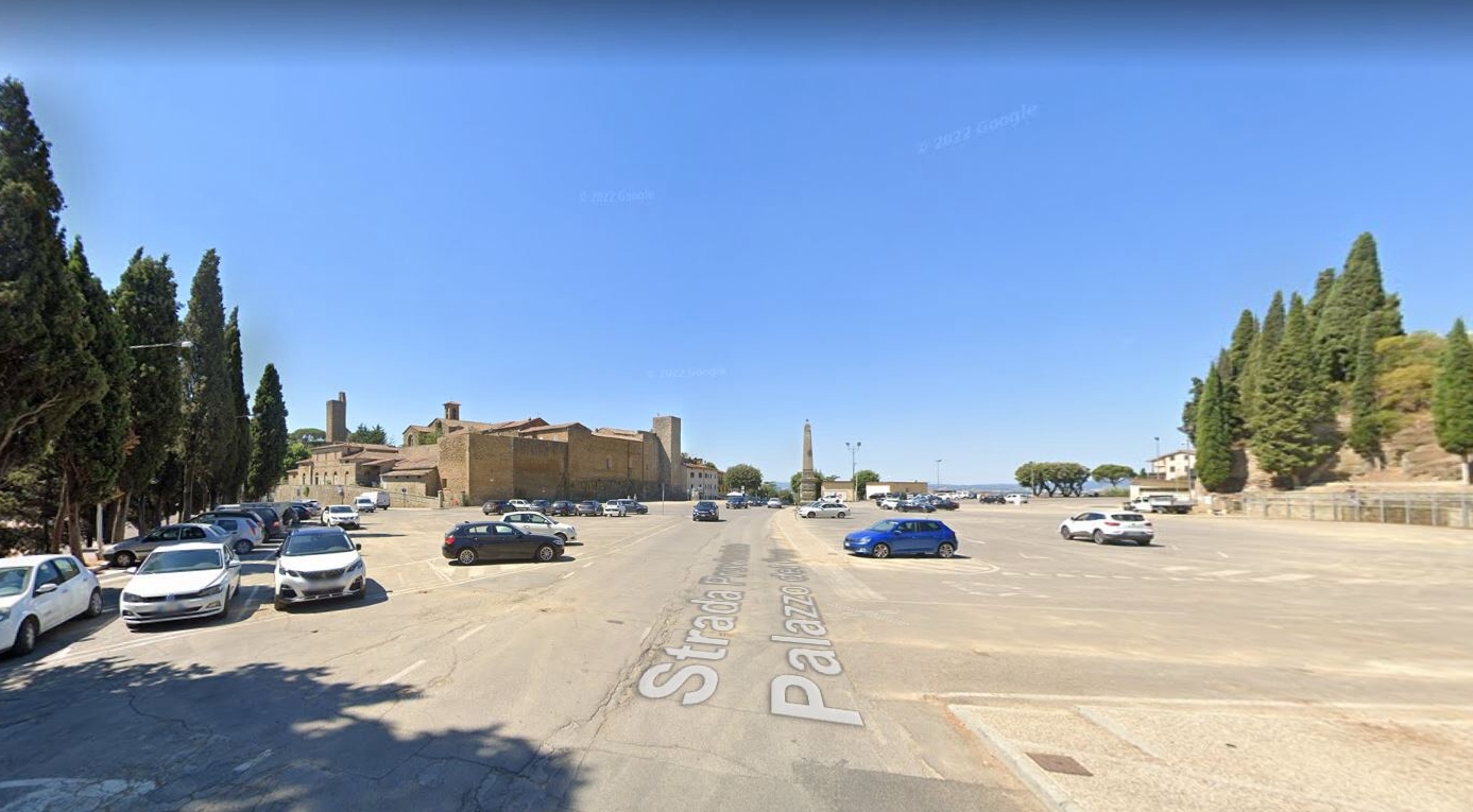 Castiglion Fiorentino (Arezzo) – Piazza Garibaldi – Parcheggio Camper
