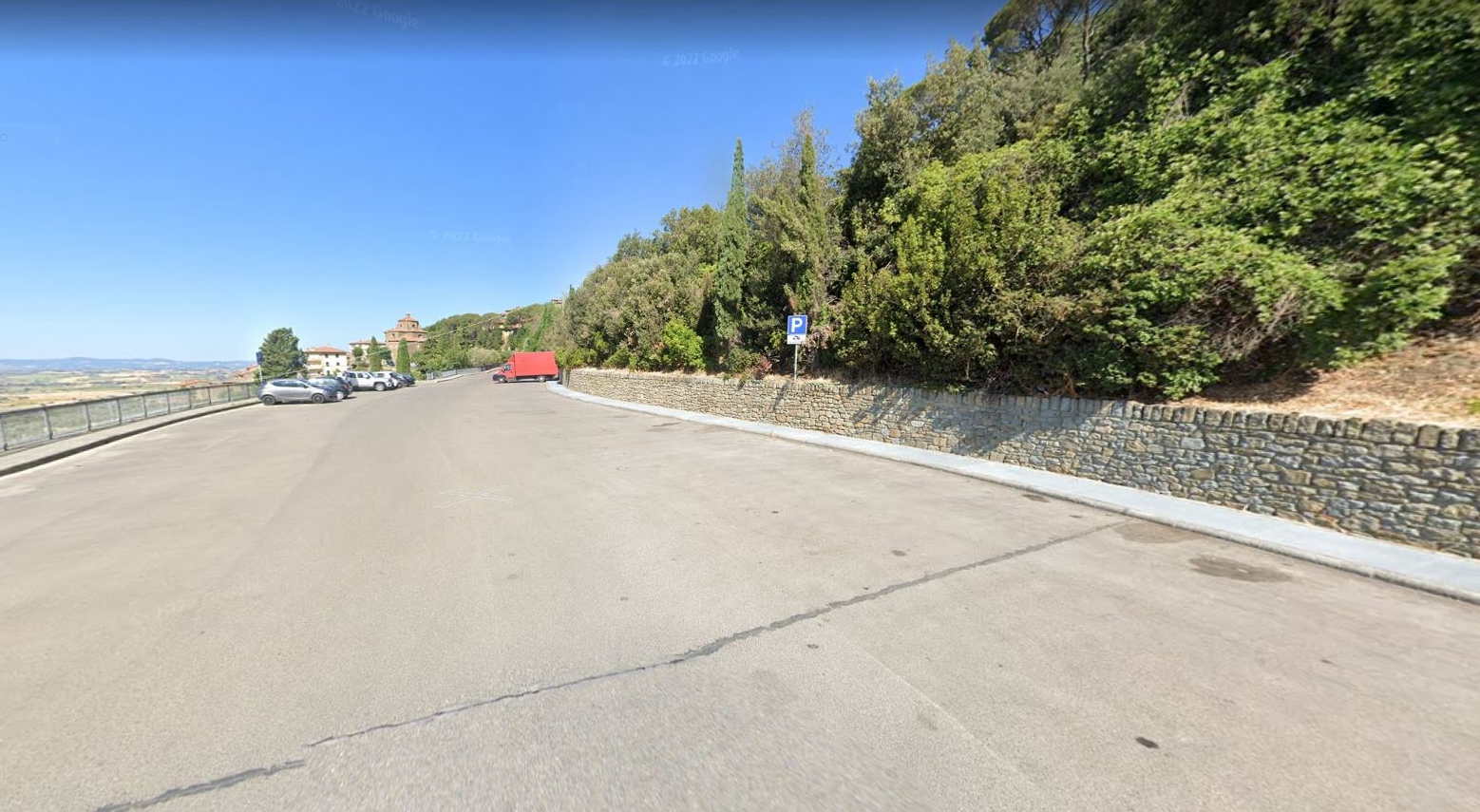 Cortona (Arezzo) – Via Cesare Battisti – Parcheggio Camper