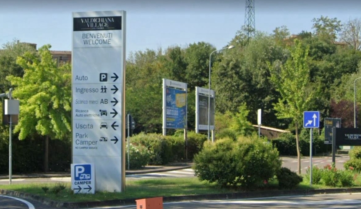 Foiano della Chiana (Arezzo) – Outlet Village Valdichiana﻿ – Parcheggio Camper