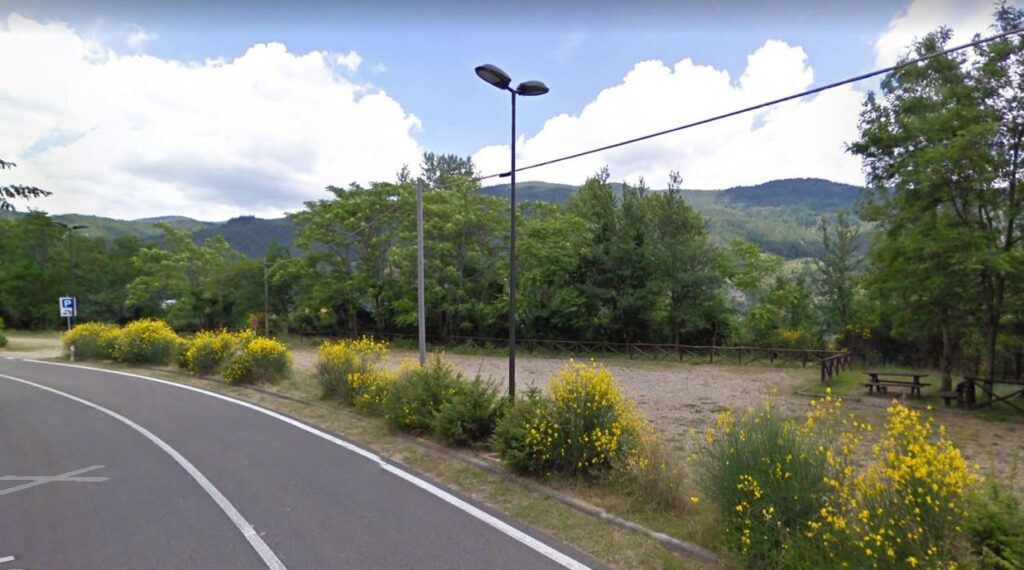 Poppi (Arezzo) – Frazione Moggiona – Parcheggio Camper