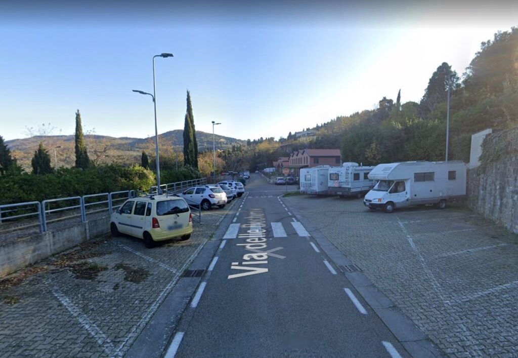 Fiesole (Firenze) – Via delle Becherine – Parcheggio Camper