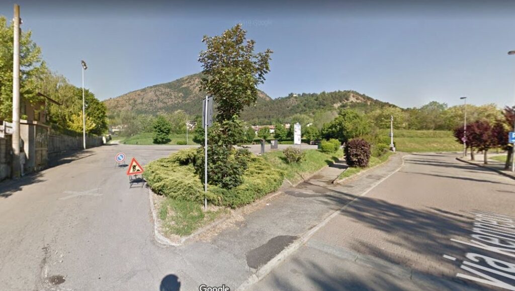 Piossasco (Torino) – Piazza Primo Levi – Parcheggio Camper