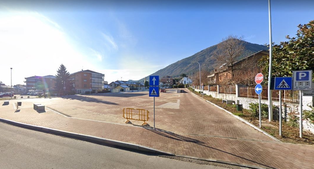 Piossasco (Torino) – Piazza Pertini – Parcheggio Camper