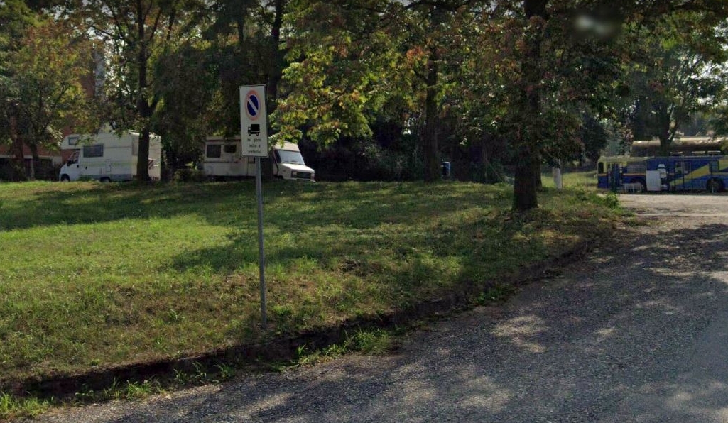 Rivoli (Torino) – Via Isonzo 35 – Area Camper