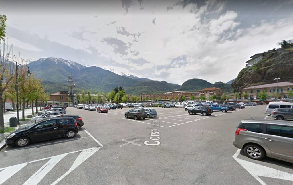 Susa (Torino) – Piazza della Repubblica – Parcheggio Camper