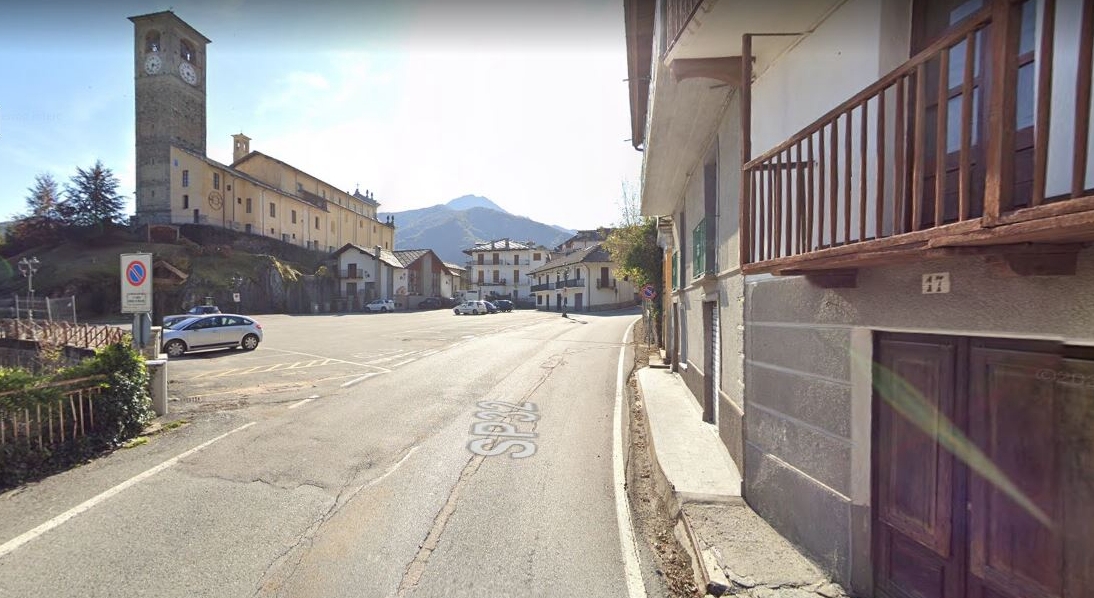 Viu’ (Torino) – Piazza Mercatale – Parcheggio Camper