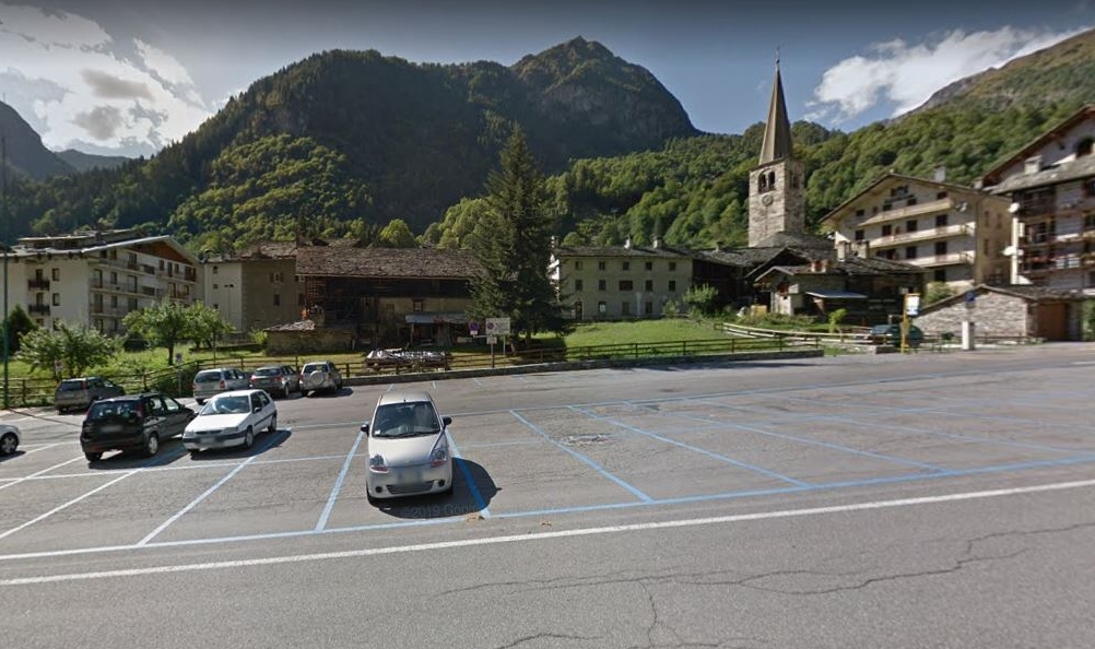 Alagna Valsesia (Vercelli) – Via Circonvallazione 115 – Parcheggio Camper